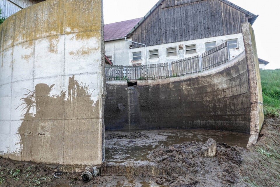 Umwelt-Alarm: 350.000 Liter Gülle ausgelaufen