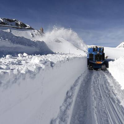 Schneeräumung auf der Großglockner-Hochalpenstraße 