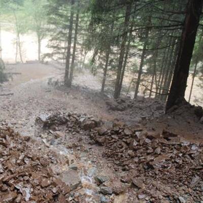 50 Personen wurden mittels Hubschrauber und Feuerwehrfahrzeugen gerettet