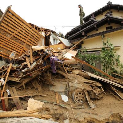 Gewaltiger Erdrutsch in Japan