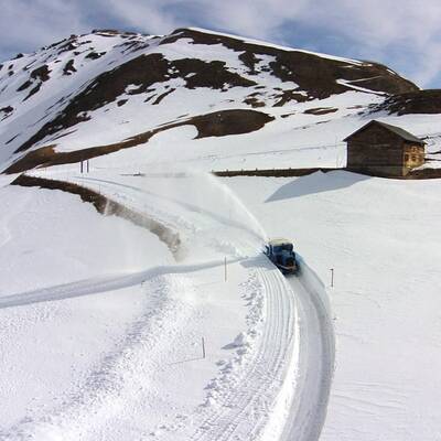 Schneeräumung auf der Großglockner-Hochalpenstraße 