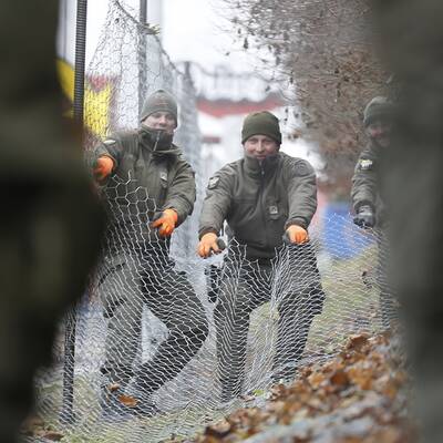 Die ersten Bilder vom Grenz-Zaun