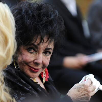 Michael Jackson in L.A. beigesetzt