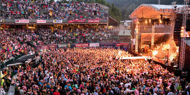 Gabalier bringt Kitzbühel zum Tanzen