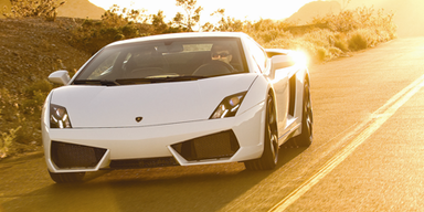 Kohlefaser-Flunder von Lamborghini in Paris