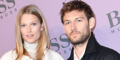 Toni Garrn Alex Pettyfer