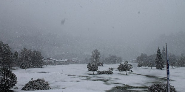 Kaltfront bringt Schnee und Regen