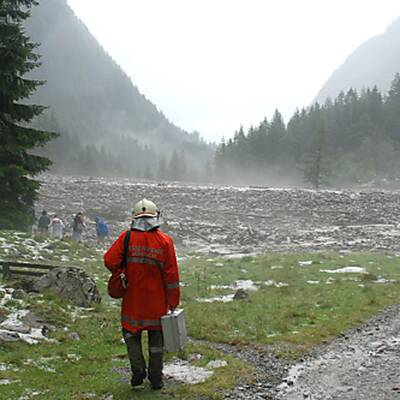50 Personen wurden mittels Hubschrauber und Feuerwehrfahrzeugen gerettet