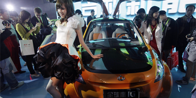 Auto China 2010: Luxuswagen statt Fahrrad 
