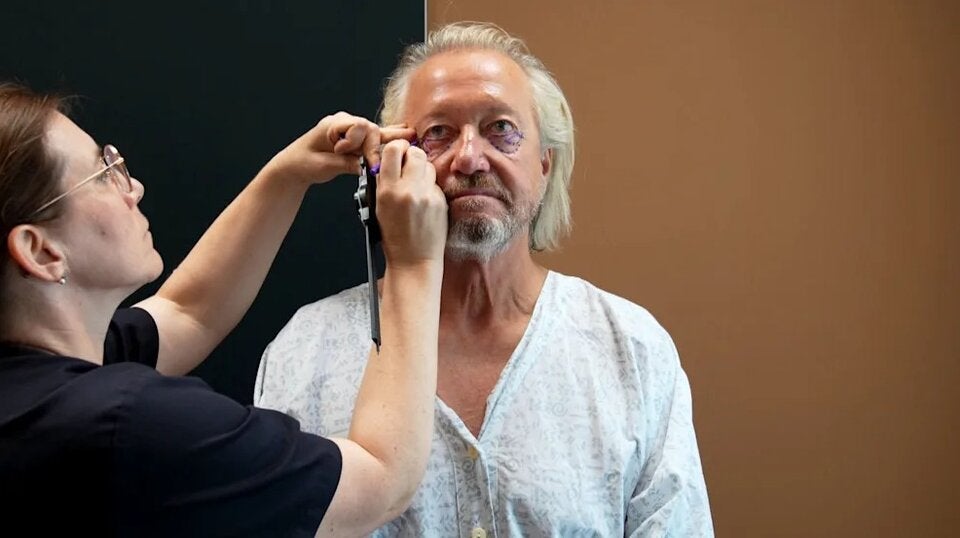 Robert Geiss unter dem Messer