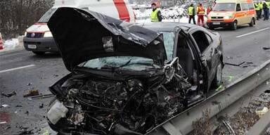 Geisterfahrer-Unfall auf A7 mit mehreren Verletzten