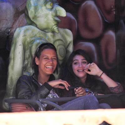 Madonna-Kinder am Jahrmarkt