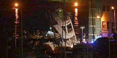 Schiff prallte gegen Tower: Sieben Tote