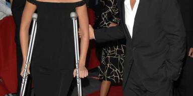 Georges Flamme nach Unfall auf Krücken