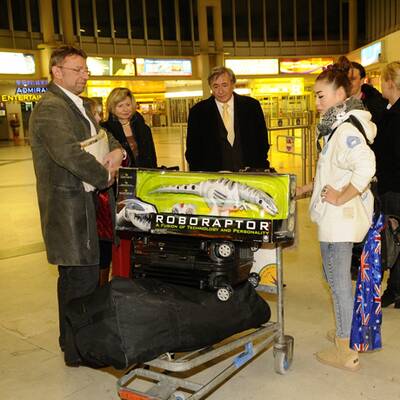 Mausis Rückkehr: Wiedersehen am Flughafen