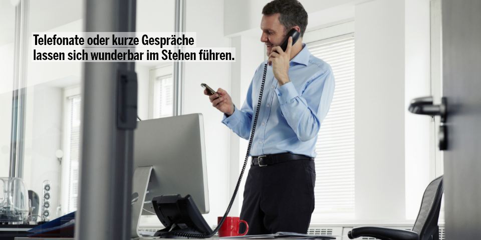 Gerade sitzen ist am gesündesten. Falsch –  langes, starres Sitzen kann dem Rücken schaden