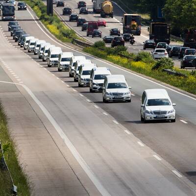 Konvoi der Trauer: Germanwings-Opfer daheim