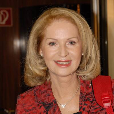 Team Stronach, 12. Jessi Lintl