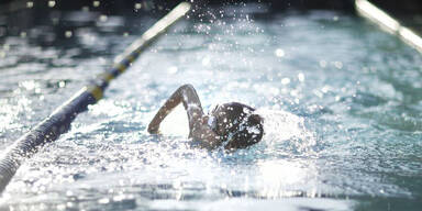 Schwimmlehrer erwartet lange Haft nach schwerem sexuellen Mi&szlig;brauch kleiner Kinder