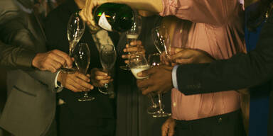 Schrecklicher Unfall bei Polterabend: 18 Verletzte