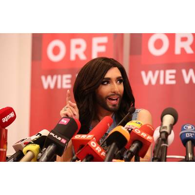 So jubelnd wurde Conchita Wurst empfangen