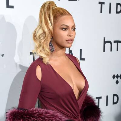 Beyoncé zeigt Mega-Dekolleté