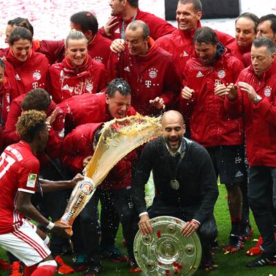 Alaba: Bierdusche für Guardiola