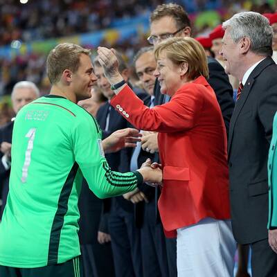 So jubeln Merkel & Gauck