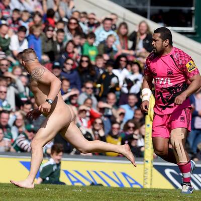 Rugby-Tackling gegen Flitzer