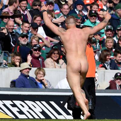 Rugby-Tackling gegen Flitzer