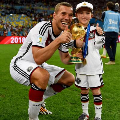 Die besten Jubelbilder von Müller & Co.