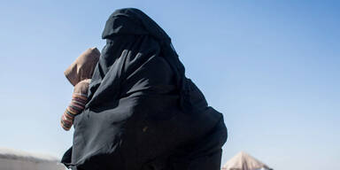 ISIS-Baby IS-Baby IS-Mutter IS-K&auml;mpferin