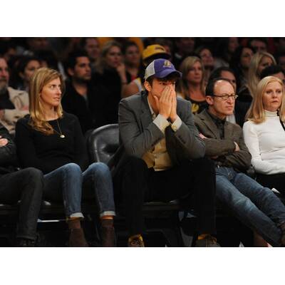 Wer ist bloß diese Blondine? 