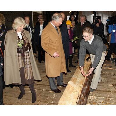 Charles & Camilla: Holzhacken in Norwegen