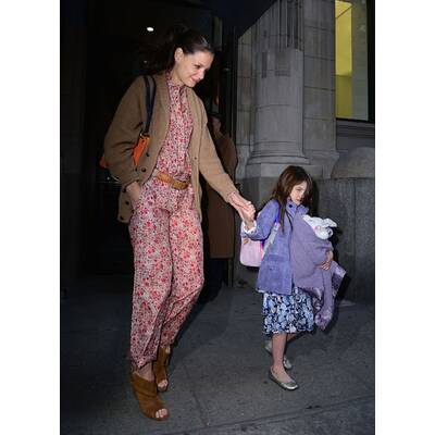 Luxuskind Suri Cruise reist im Hubschrauber