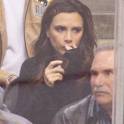 Victoria Beckham: Mit ihren Männern beim Eishockey