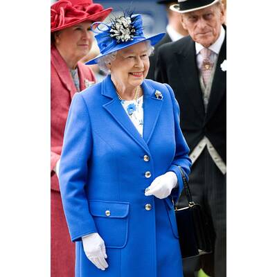 Elizabeth II ganz in blau