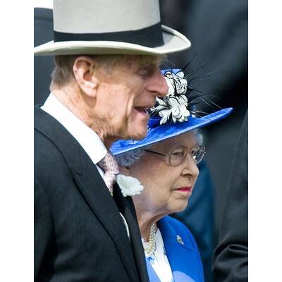Elizabeth II ganz in blau