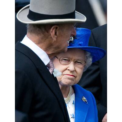 Elizabeth II ganz in blau