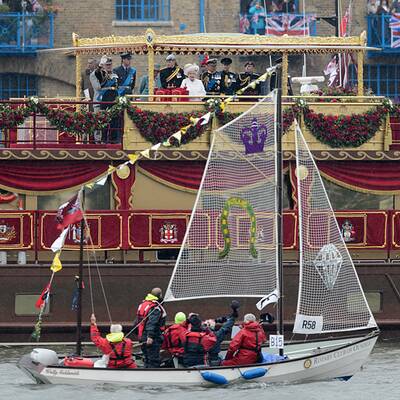 Weltrekord: 1.000 Schiffe ehrten Queen Elizabeth II.