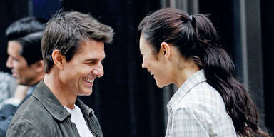 Tom Cruise and Olga Kurylenko