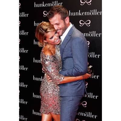 Sylvie van der Vaart präsentiert Dessous