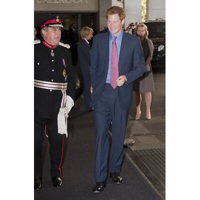 Prinz Harry: Gut gelaunt nach Nackt-Skandal