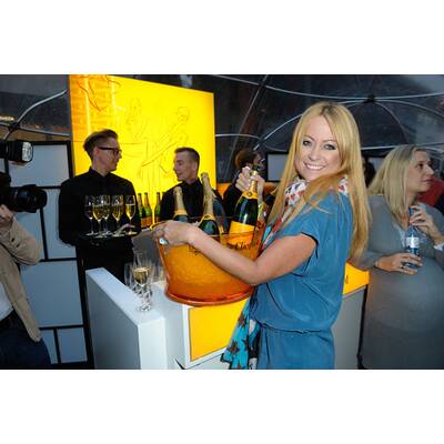 Jenny Elvers-Elbertzhagen: Champagner-Liebe