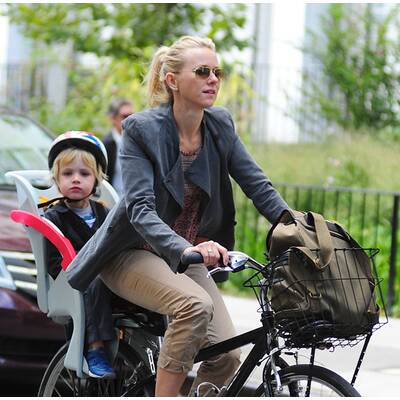 Naomi Watts & Liev Shreiber haben Spaß mit ihren Kids