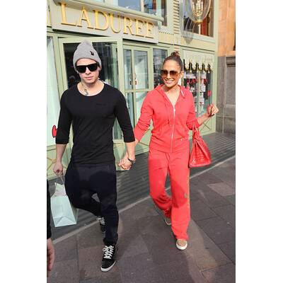 Jennifer Lopez & Casper Smart unterwegs in London