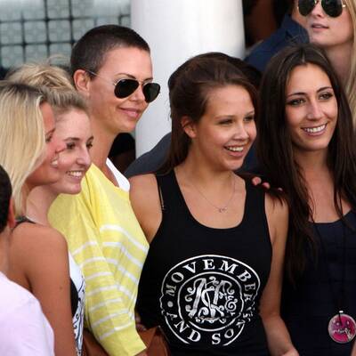 Charlize Theron: Ungeschönt in Südafrika