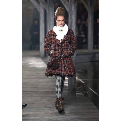 Chanel Métiers d'Art 2013