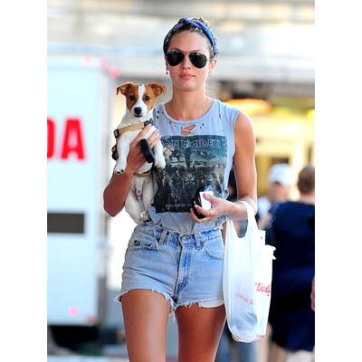 Candice Swanepoel: Das Gackerl ins Sackerl