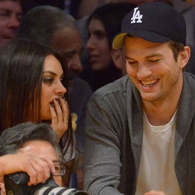Mila Kunis & Ashton Kutcher: Verliebt beim Basketball
